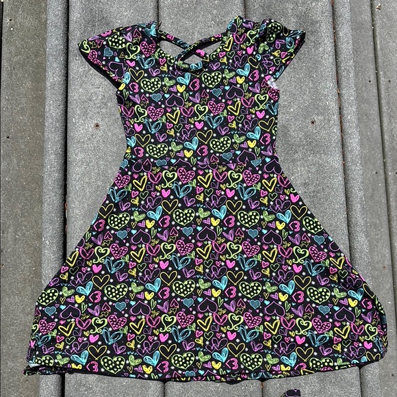 Joyce Concept Girl’s Black Dress, Matching Shorts, Hearts, Flowy, Soft, Size 4 - Picture 4 of 17